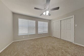 Building Photo - 3019 Highland Laurels Dr