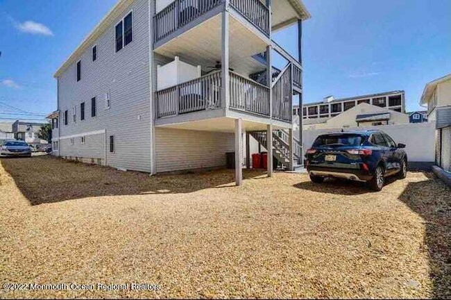Building Photo - 49 Carteret Ave