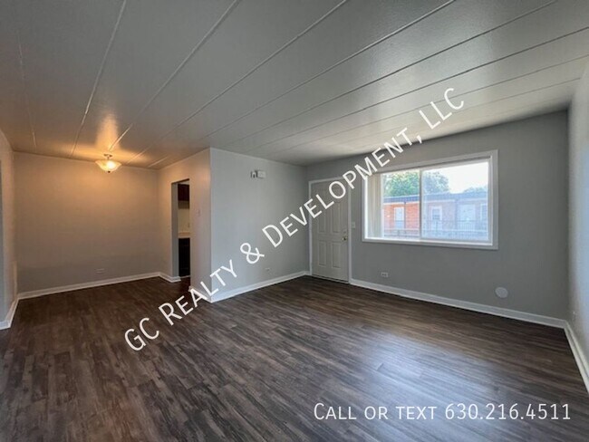 Foto del edificio - 342 Wilson Ave