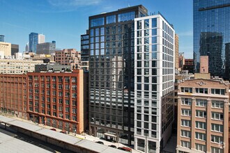 Building Photo - Straits Row