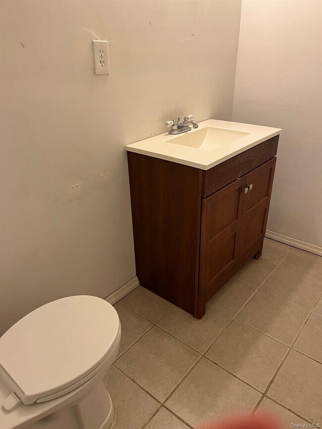 Foto del edificio - 45 Autumn Dr