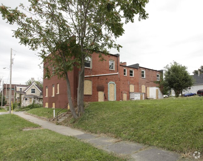 Building Photo - 2717 Howard St