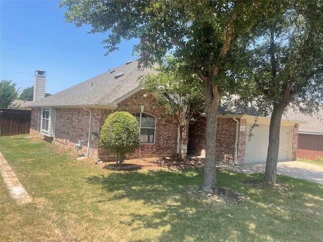 Building Photo - 402 Calvary Dr