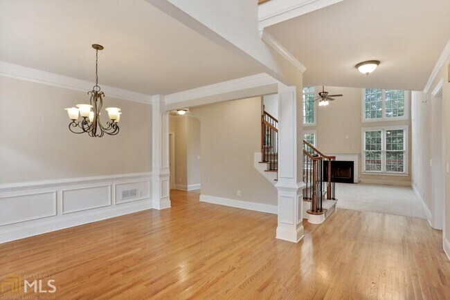 Building Photo - 4011 Blackwell Park Dr