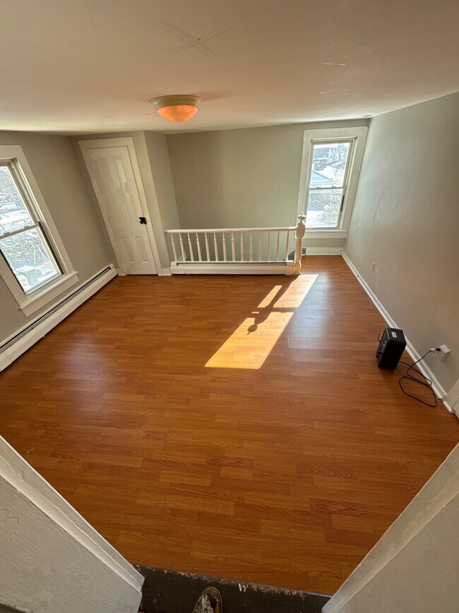 Building Photo - 1041 Dreher Ave