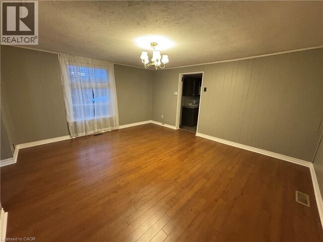 Photo du bâtiment - 5561 Dorchester Rd