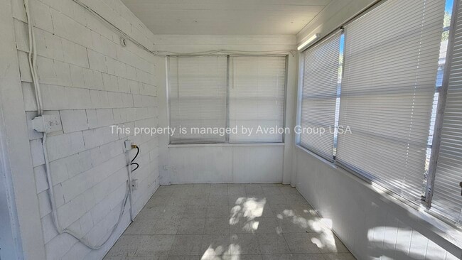 Building Photo - 8052 Hawthorne St