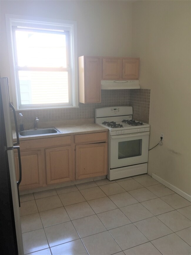 Building Photo - 6610 McKinley Pl