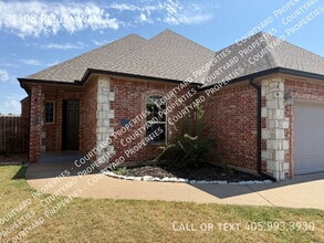 Building Photo - 1108 Renita Way