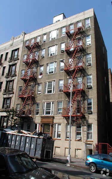 Building Photo - 553-555 W 174th St