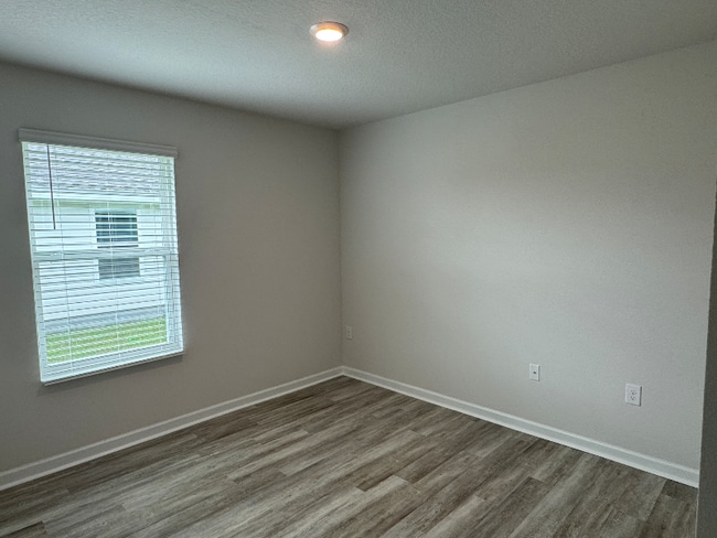 Foto del edificio - 6357 Firefly Dr
