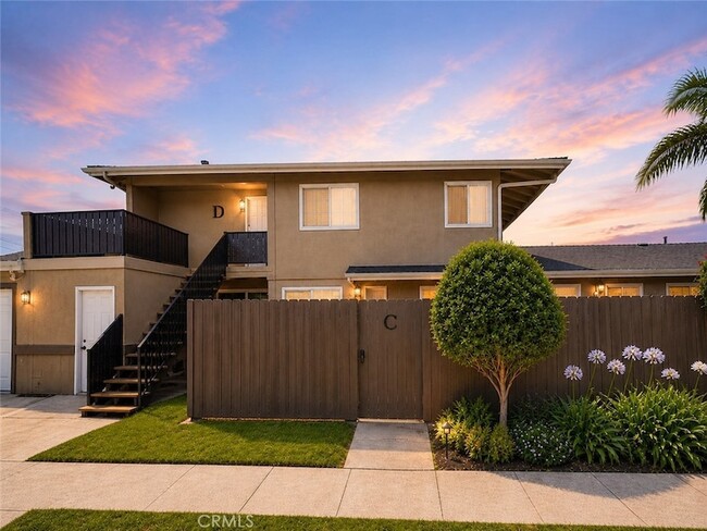 Photo - 17092 Emerald Ln Apartment