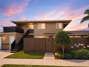 Building Photo - 17092 Emerald Ln