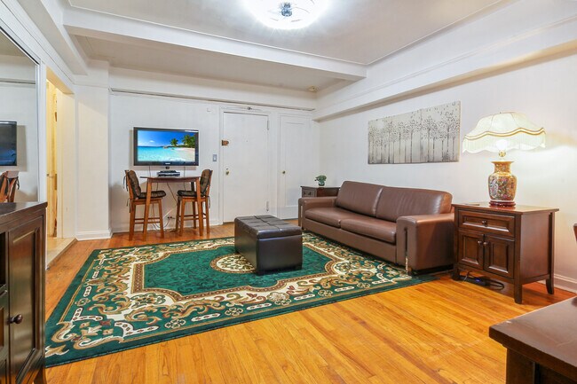 Foto del edificio - 10 Park Ave