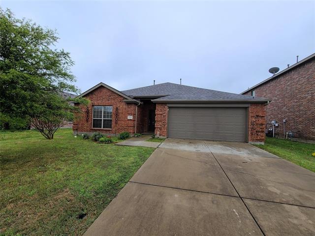 Foto del edificio - 512 Basswood Ln