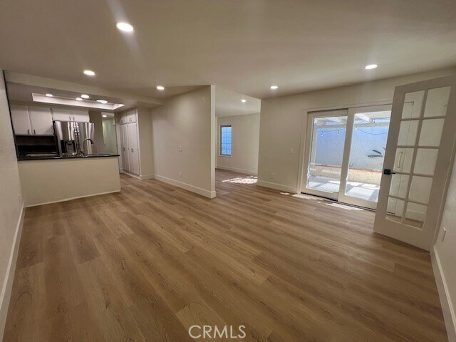 Building Photo - 2115 Baywood Dr