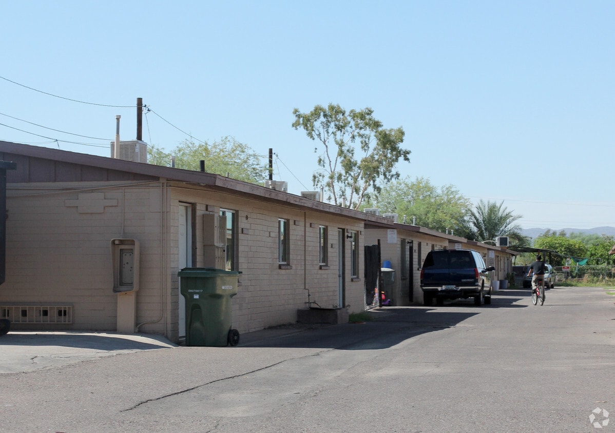 Building Photo - 1425 E Taylor St