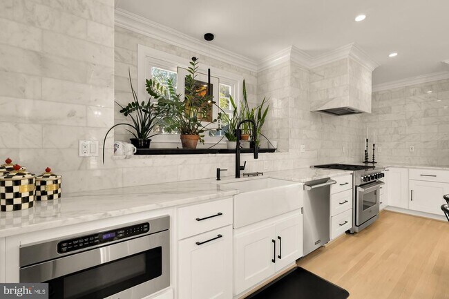 Foto del edificio - 4105 17th St NW