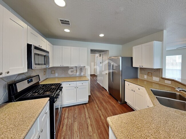 Foto del edificio - 1704 Gnu Gap