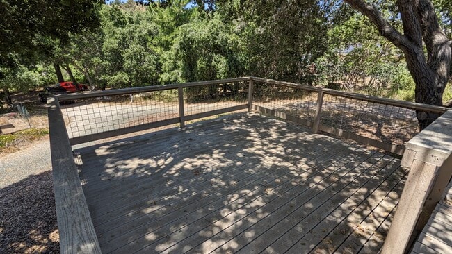 Foto del edificio - 892 Corbett Canyon Rd