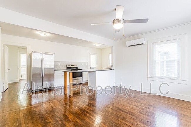 Building Photo - 12a Crystal Ave