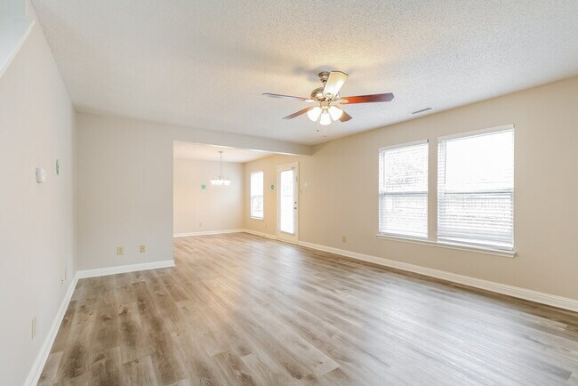 Foto del edificio - 8930 Orchid Bloom Pl