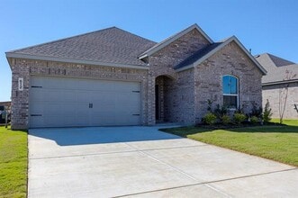 Building Photo - 612 Mare Dr