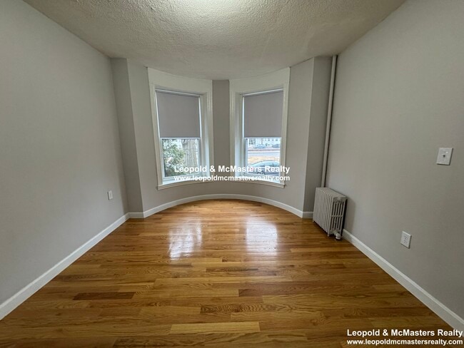 Building Photo - 1114 Commonwealth Ave