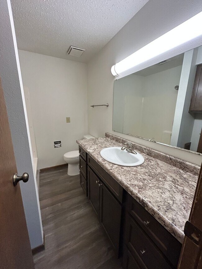 Foto del edificio - 343 9th Ave E