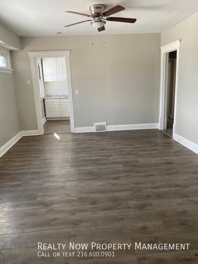 Foto del edificio - 2907 Denison Ave