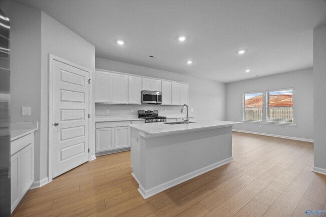 Building Photo - 130 Stockholm Ln