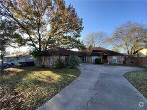 Building Photo - 3307 Whitepine Dr