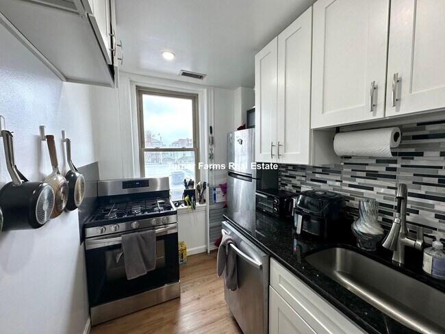 Foto del edificio - 10 Woodbridge St