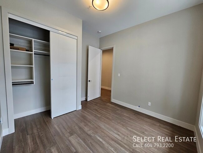 Photo du bâtiment - 7138-7138 Marble Hill Rd