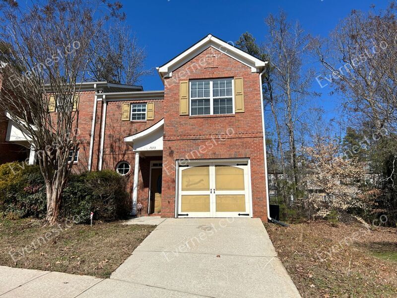 Primary Photo - 7073 Blairs View Dr