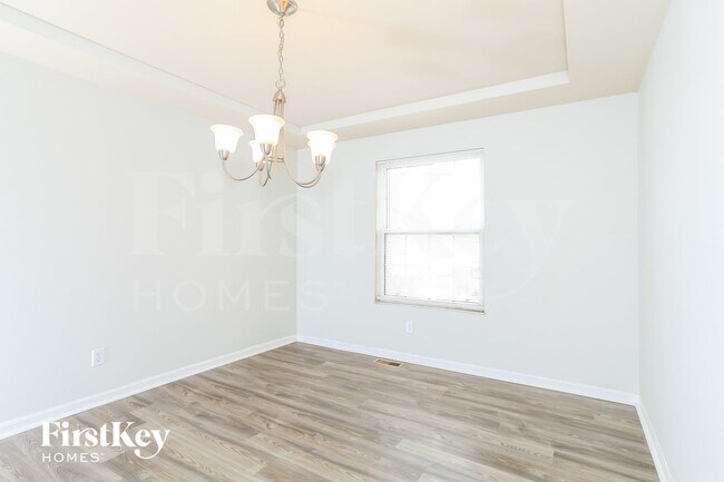 Foto del edificio - 3359 Woodside Dr