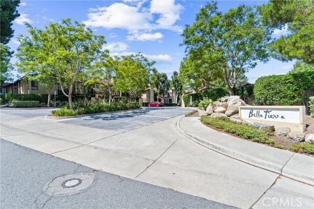 Building Photo - 25541 Indian Hill Ln
