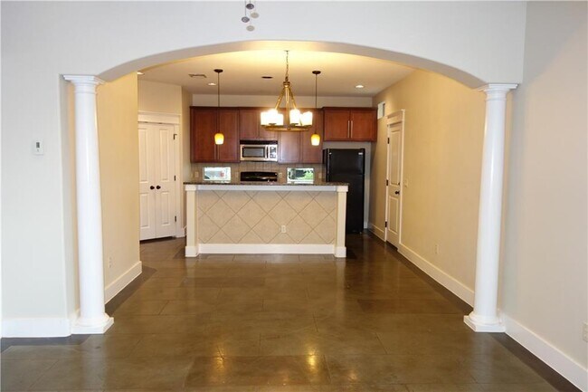 Foto del edificio - 8318 Bowling Green Dr