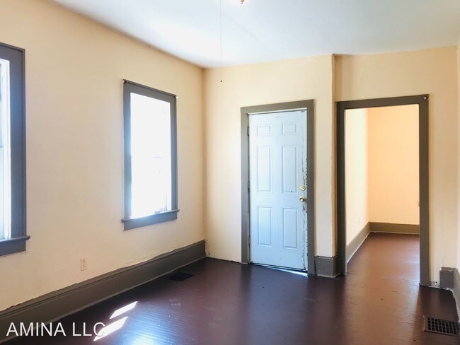 Foto del edificio - 4 br, 2 bath House - 174 Sherman St