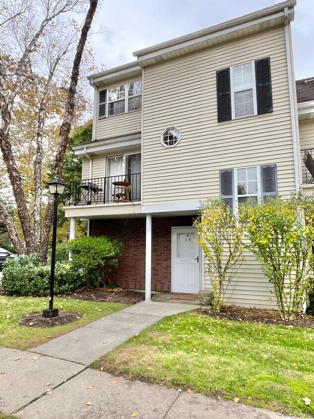 Foto del edificio - 599 Midland Ave