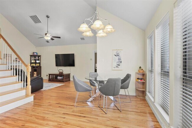 Building Photo - 1706 Highgate Pl