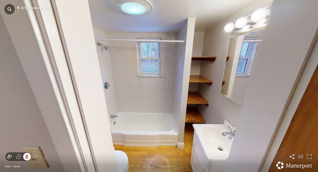 Foto del edificio - 441 Franklin St