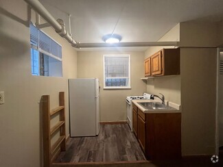 Building Photo - 474 Herschel St