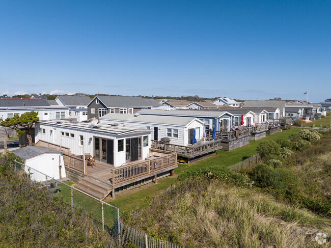 Building Photo - Montauk Shores Condominium