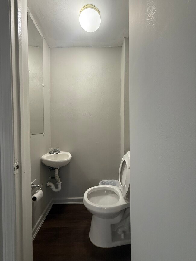 Photo - 9 Chapel Dr House