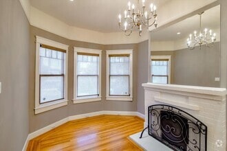 Building Photo - 472 Diamond St