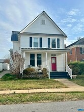 Building Photo - 520 Pine Ave