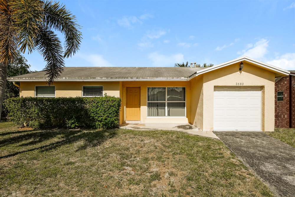 Primary Photo - 3680 NW 113th Ave