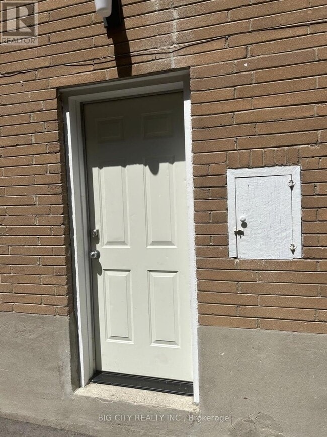 Building Photo - 107 Brookhaven Dr