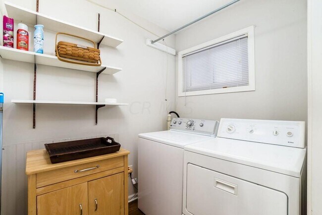 Washer/Dryer Hook up and Utility Room - 3476 Valerie St
